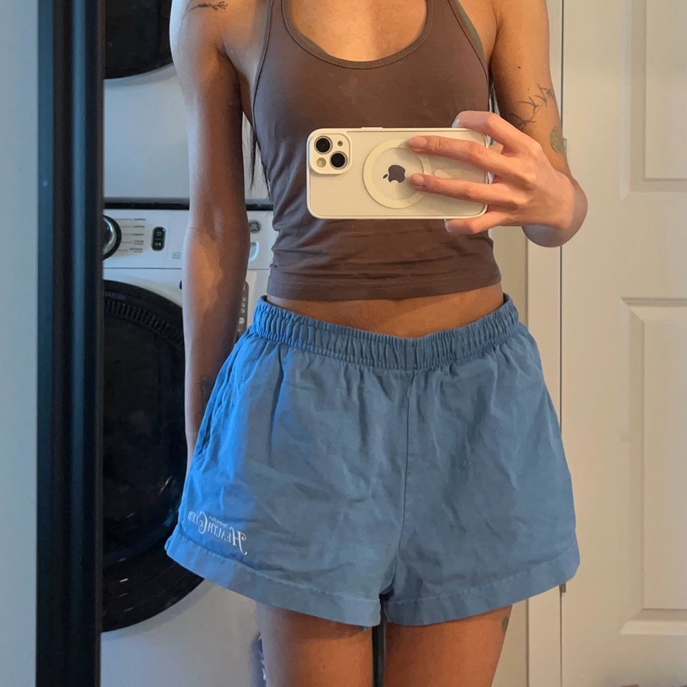 Sporty and Rich Wellness Studio Disco Short ‘Blue/White’ Small